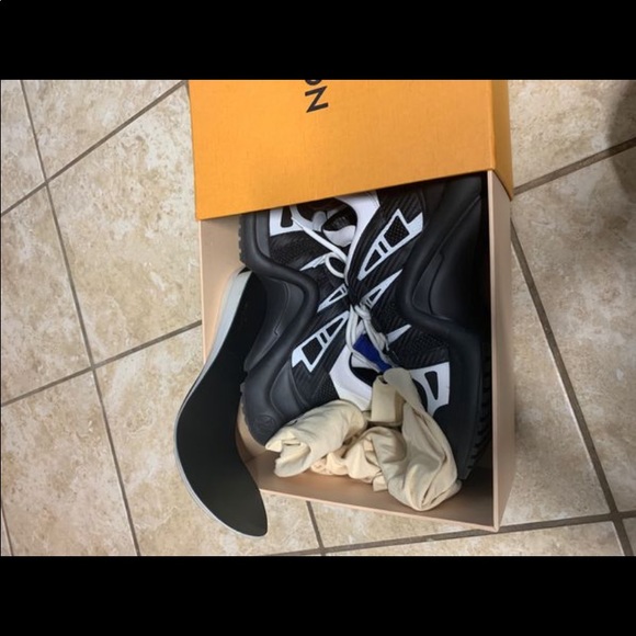 Louis Vuitton sneakers - Picture 6 of 7